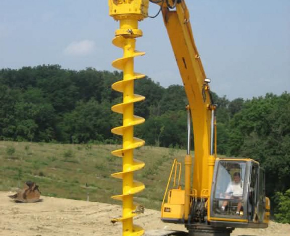 hydraulic augers excavators 41260 5745825 980x800 1